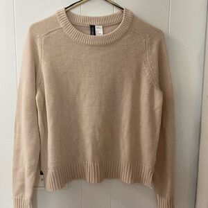 H&M Women's Beige Crew Neck Sweater